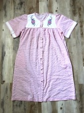 House Coat Day Dress Pockets Pink  White Cotton Snap Wrap Vtg S M L