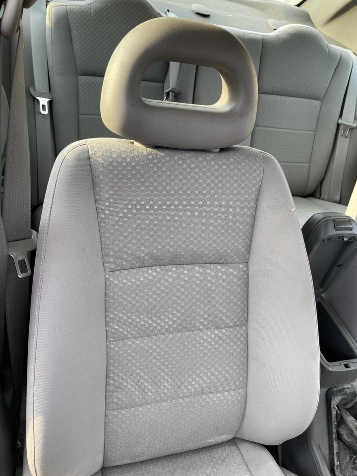 2004 - 2007 SATURN ION Front and Rear Cushion Complete Seat  Cloth Gray - Image 2 of 4