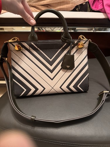 Anya Hindmarch Leather Ephson Diamonds Shoulder Bag CHALK/DARK OLIVE.$2250 - Picture 10 of 14