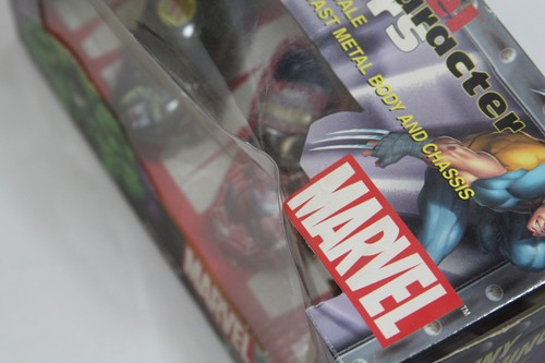 Johnny Lightning 1:64 Marvel Character 3 Car Box Set Hulk Spider-Man Wolverine - Picture 7 of 9