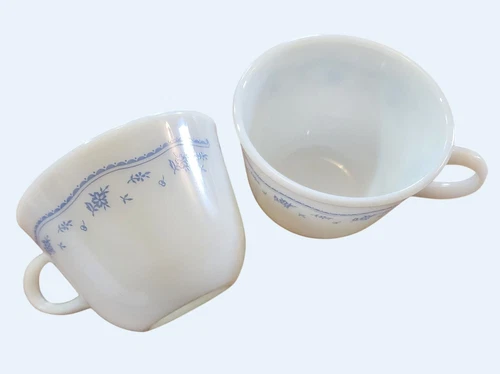 PYREX CORNING CORELLE Morning Blue Floral Milk Glass Coffee/Tea Cup Mug Pair