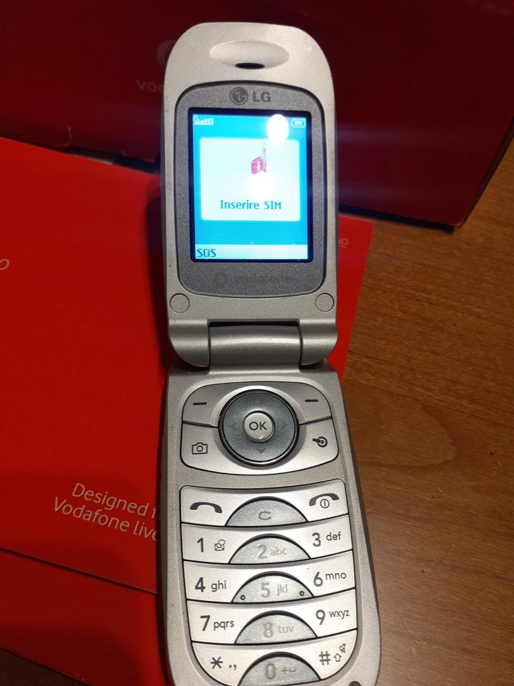 Cellulare VODAFONE LG KP202 - Immagine 3 di 4
