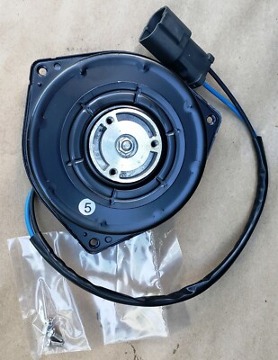 AC Air Conditioning Condenser Cooling Fan Motor & Shroud For 2002-06 Honda CR-V