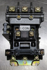 Allen Bradley 500F-A0D930 Series B w/595-A Auxiliary Contact