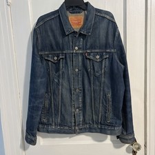 Levi s Medium Wash Blue Denim Trucker Jean Jacket Men's Size L PC9-72335-0007