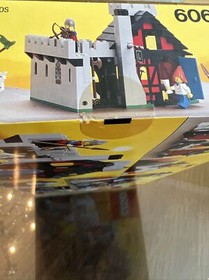 LEGO Castle: Guarded Inn (6067) PRISTINE SEALED BOX