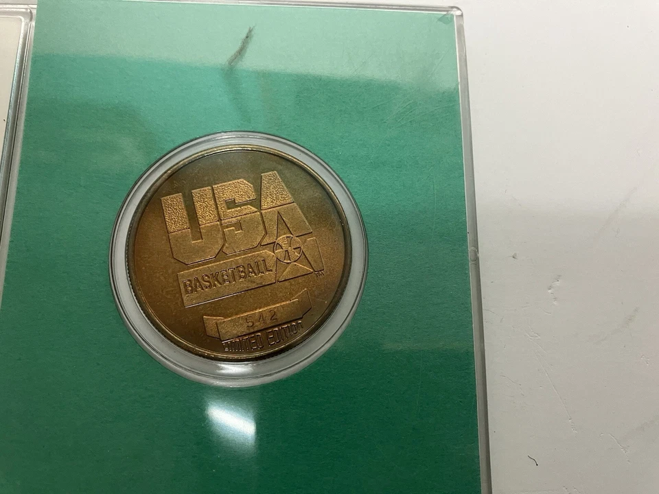 Tarjeta y moneda ambiental Mitch Richmond 1996 Skybox Bronze Team EE. UU. LTD 542/1000 Foto 3 de 4