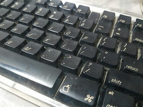 Apple Pro Keyboard Black USB M7803 Mac 2 USB Ports 2000 BROKEN KICKSTAND - Picture 3 of 8