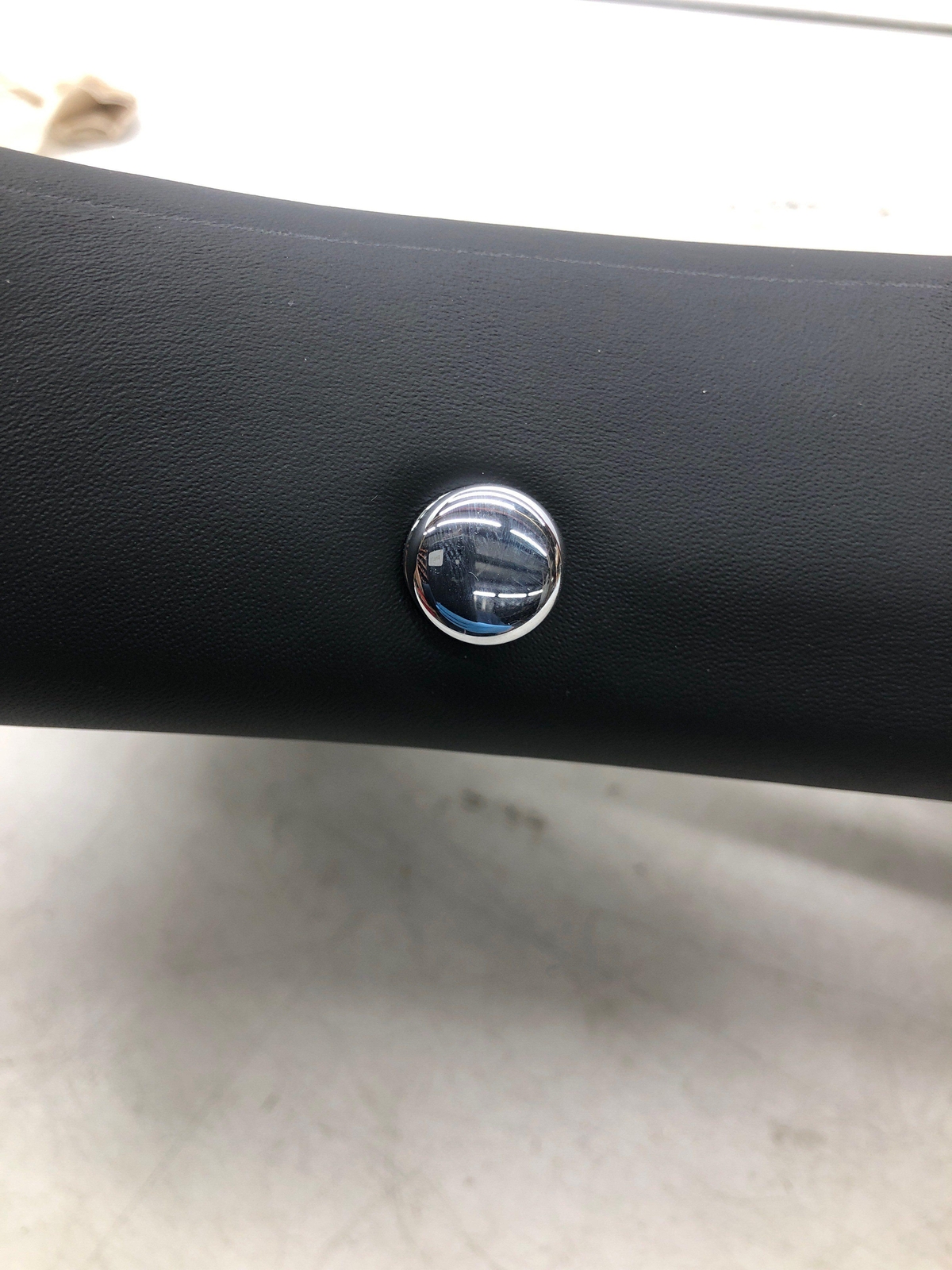 2016-2020 BENTLEY BENTATGA OEM RIGHT UPPER B PILLAR TRIM COVER PANEL 36A867240C