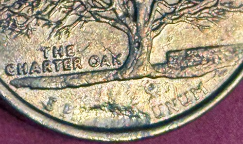 1999-P Strike Through Grease Error Connecticut State Quarter (1213) - Picture 6 of 8