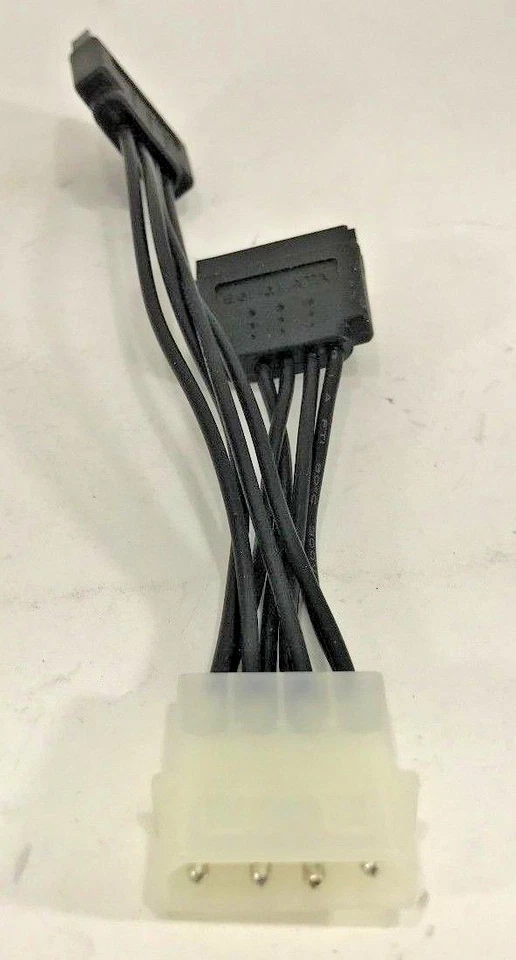 2 x SATA to Molex Power Extension Cable Splitter Adapter - Image 3 of 3