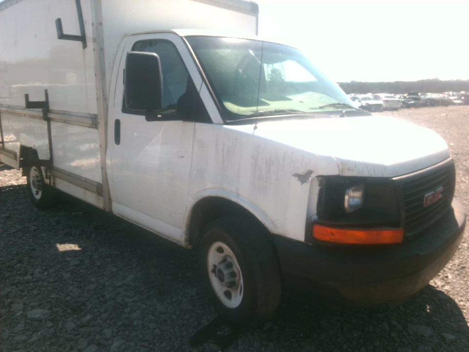 Колено в сборе GMC VAN SAVANA 3500 правое 03 04 05 06 07 08 - Изображение 3 из 4