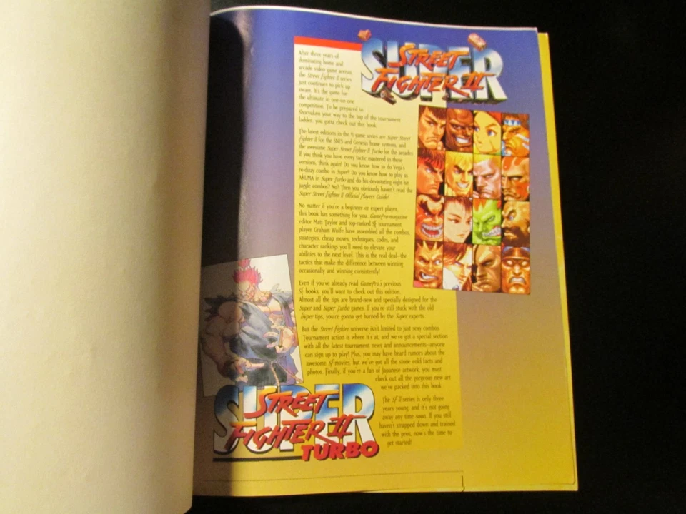 SUPER STREET FIGHTER II OFFICIAL PLAYERS GUIDE 1994 Super Nintendo SEGA Genesis - Image 3 of 4