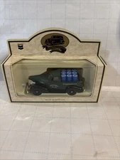 LLEDO  STANDARD OIL CHEVRON GASOLINE PROMO MOTOR OIL CHEVY PICKUP MIB