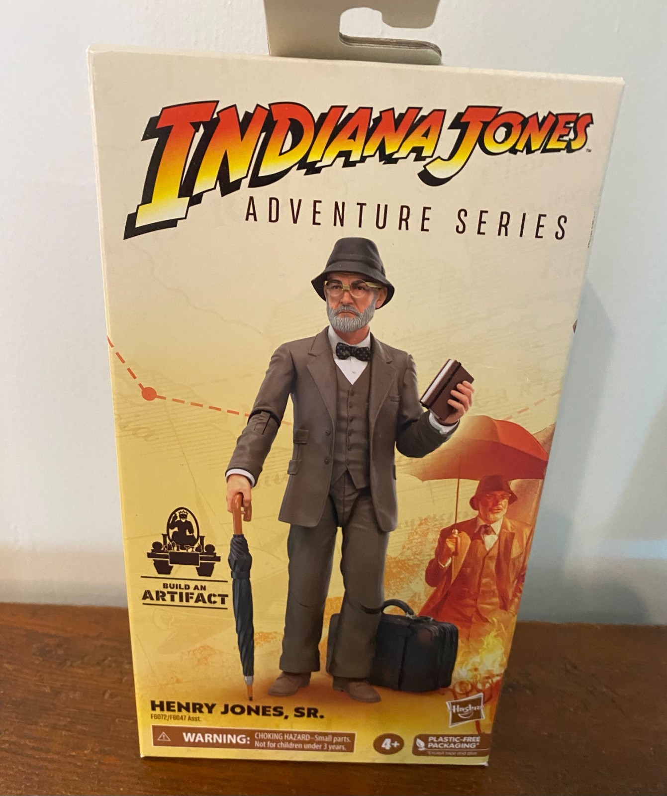 Figura de acción Hasbro Indiana Jones Adventure Series - Henry Jones, Sr.