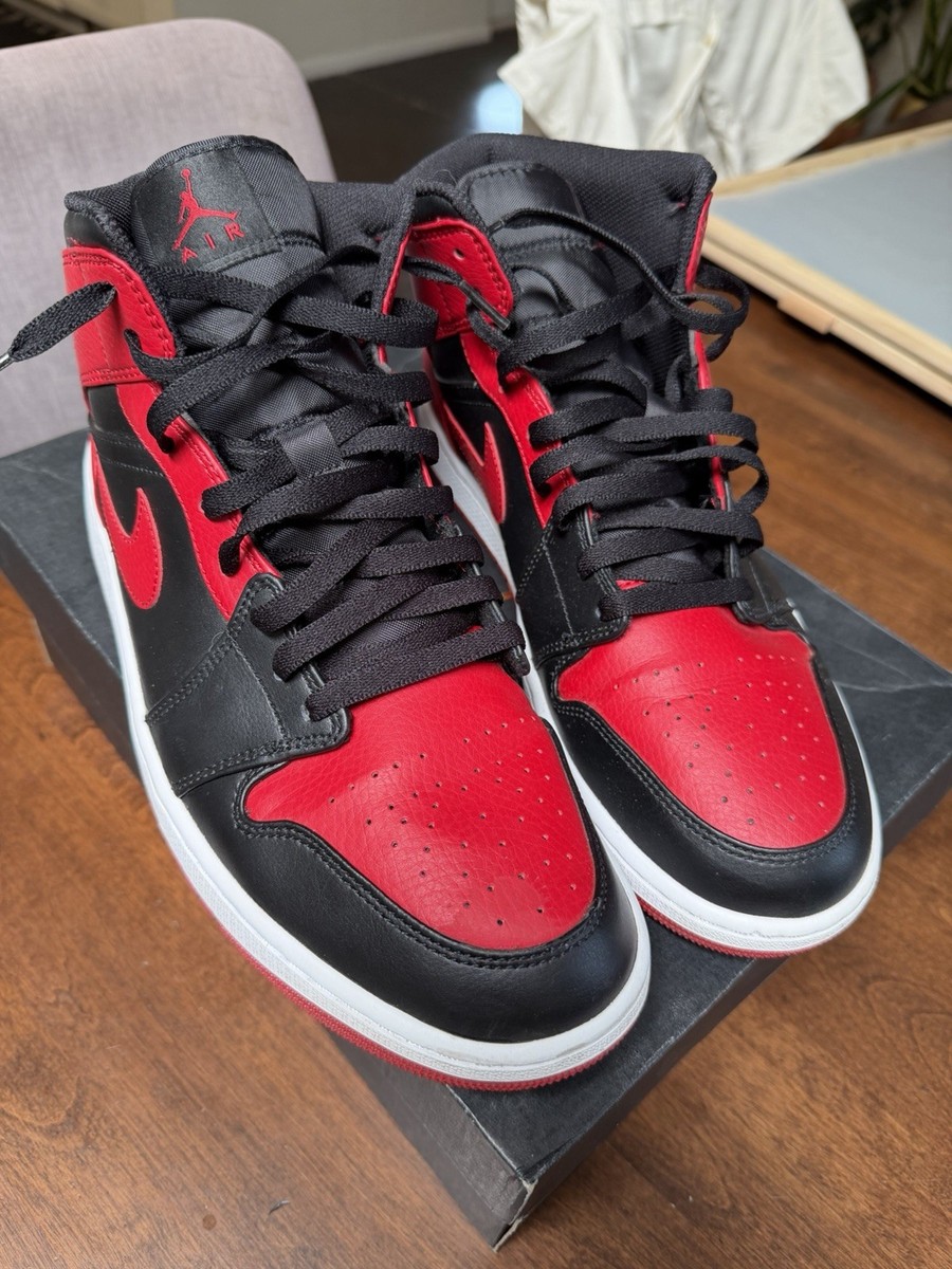 Jordan Air Jordan 1 Mid Bred Banned Black Red White Leather