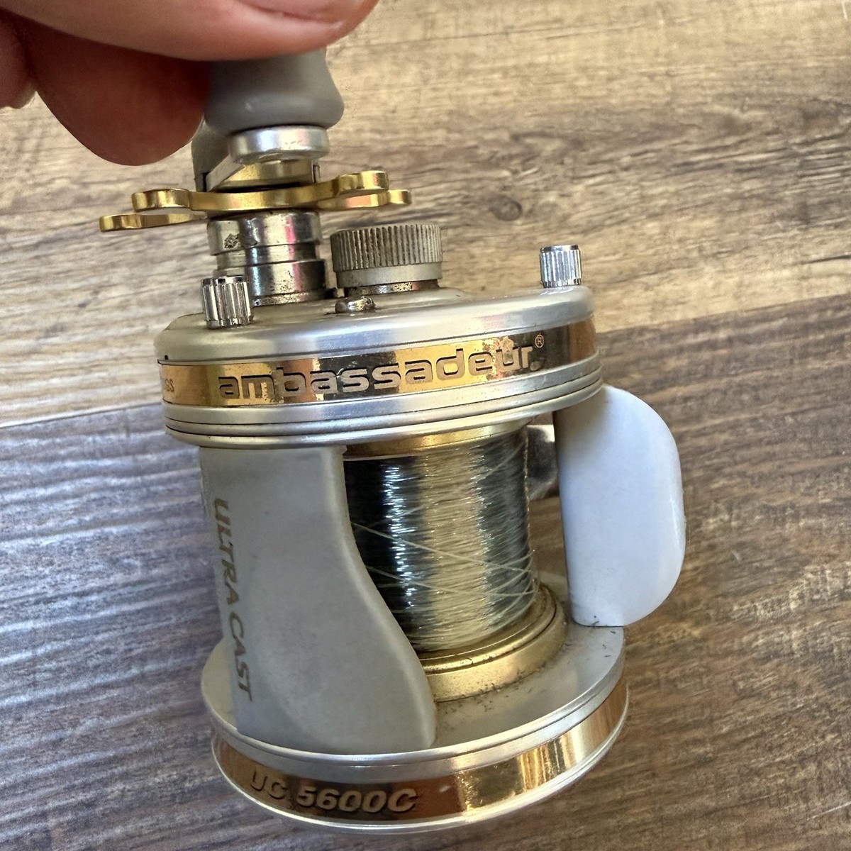 Abu Garcia Ambassadeur Ultra Cast UC 6500C Bait Casting Reel Right
