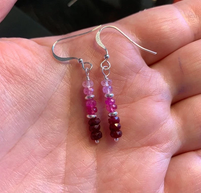 Orecchini pendenti a fascia rubino luglio pietra nascita fatti a mano gioiell... - Immagine 3 di 4