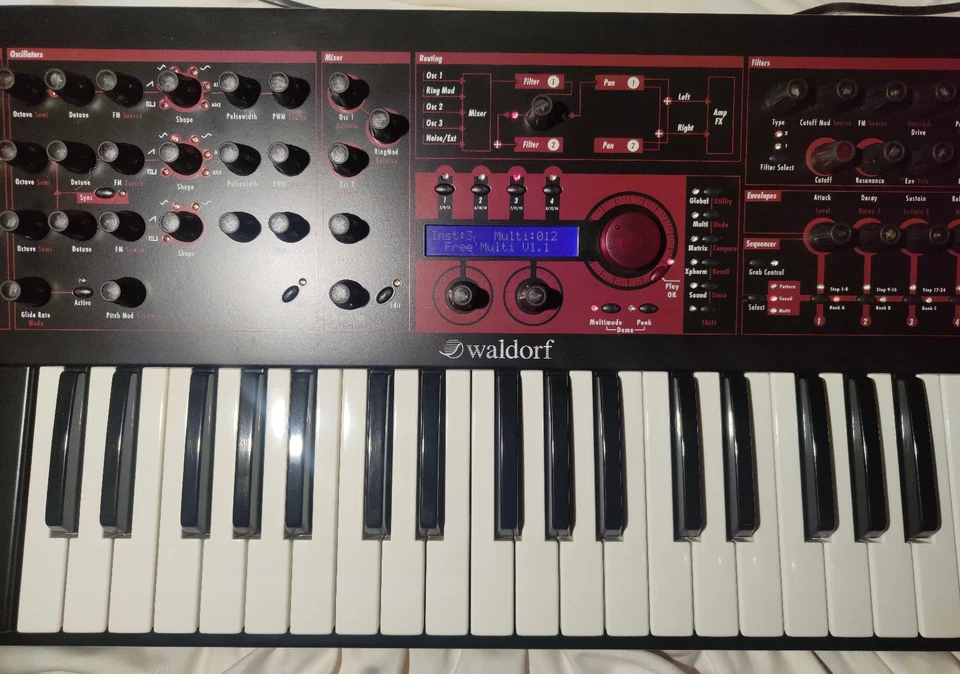 Waldorf Q+ Phoenix Edition – mit 16 analogen Filtern