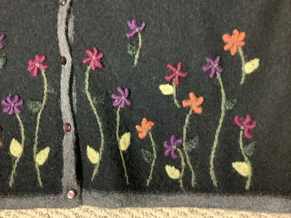 SAG HARBOR Black w/crochet flowers Wool/Mohair Button Down Cardigan | Size Large - Image 3 of 4