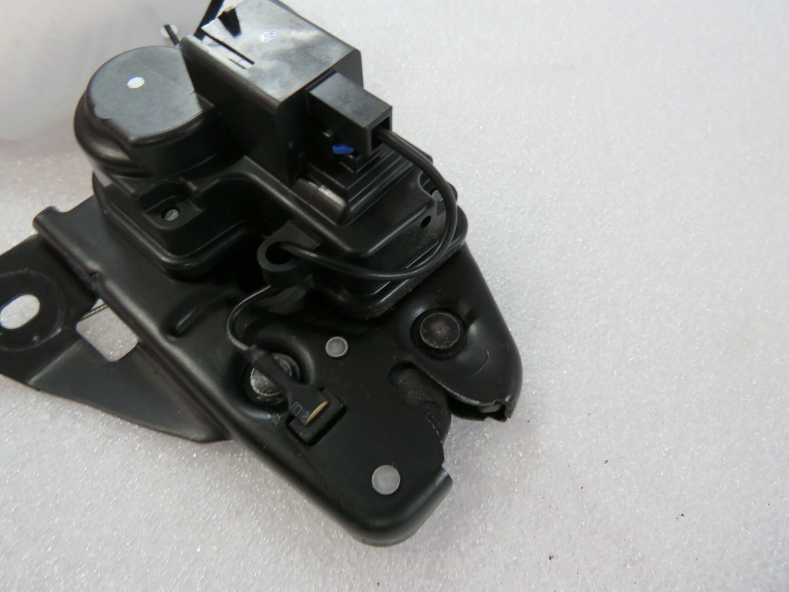 Maserati Ghibli, Trunk Latch Lock Lid, Used, P/N 675000646