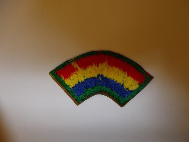 E1255 WW1 US Army 42nd Infantry Division Rainbow Shoulder Patch IR30G 