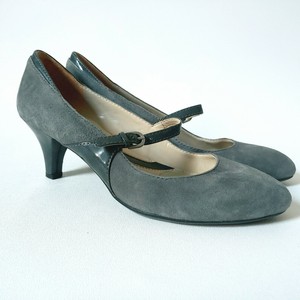 naturalizer gray pumps