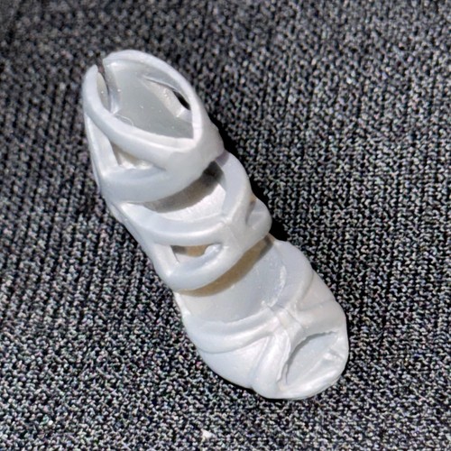 YOU PICK Replacement SINGLE SHOE for BARBIE & Other Miscellaneous Fashion Dolls - Picture 326 of 341