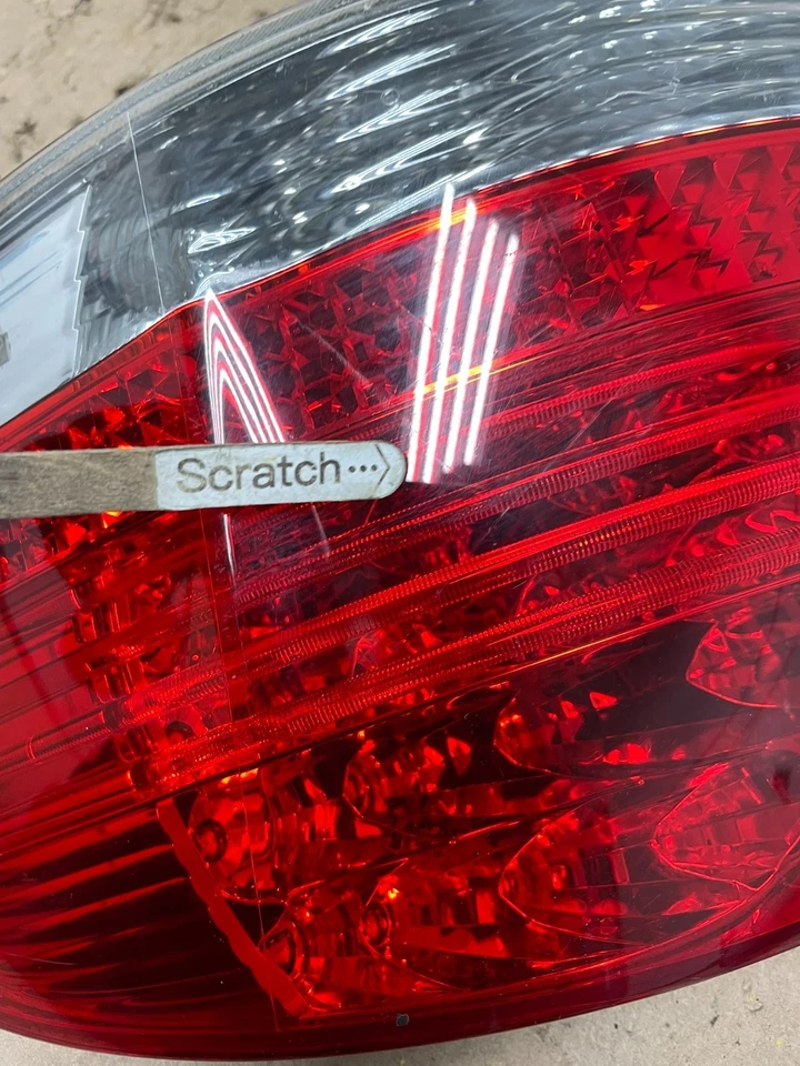 Luz trasera del pasajero derecho OEM Q5113 DW BMW Serie 7 750li 760li 2006 2007 2008 Foto 4 de 4