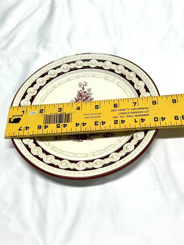 Grassland Road 8.5 英寸圣诞树盘红色白色奇迹沙拉季节 444882 — 第 4/4 张图片