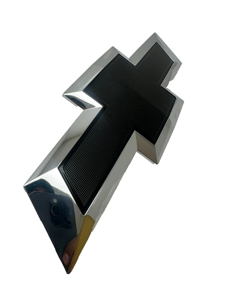 GM 2018 2019 2020 Chevrolet Colorado Front Grille Black Bowtie Emblem - image 2 of 4