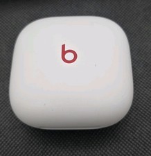 White Charging Case Model A2578 for Beats by Dr. Dre Beats Fit Pro Case Only VGC