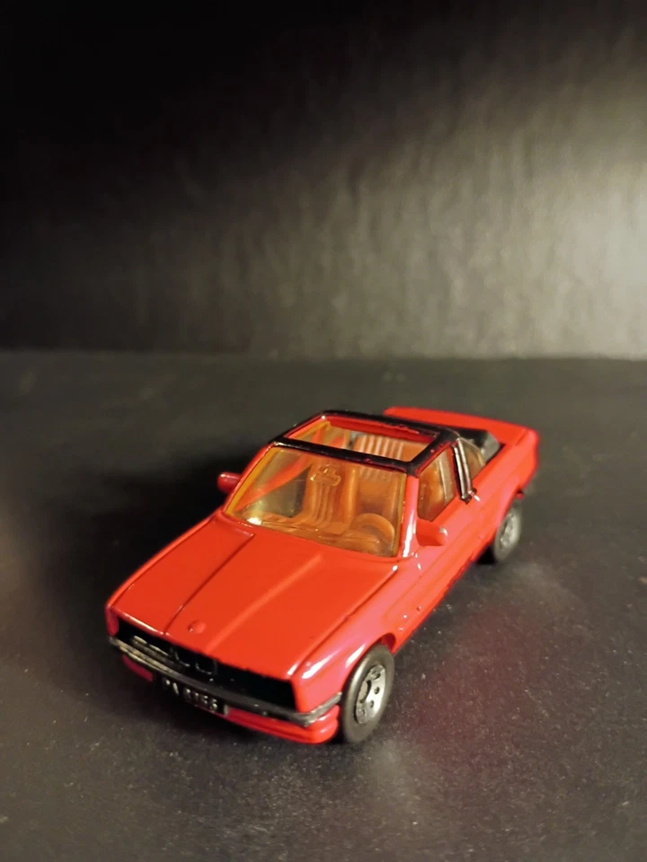 Matchbox #39 323i BMW Cabriolet Red 1985 - Image 4 of 4
