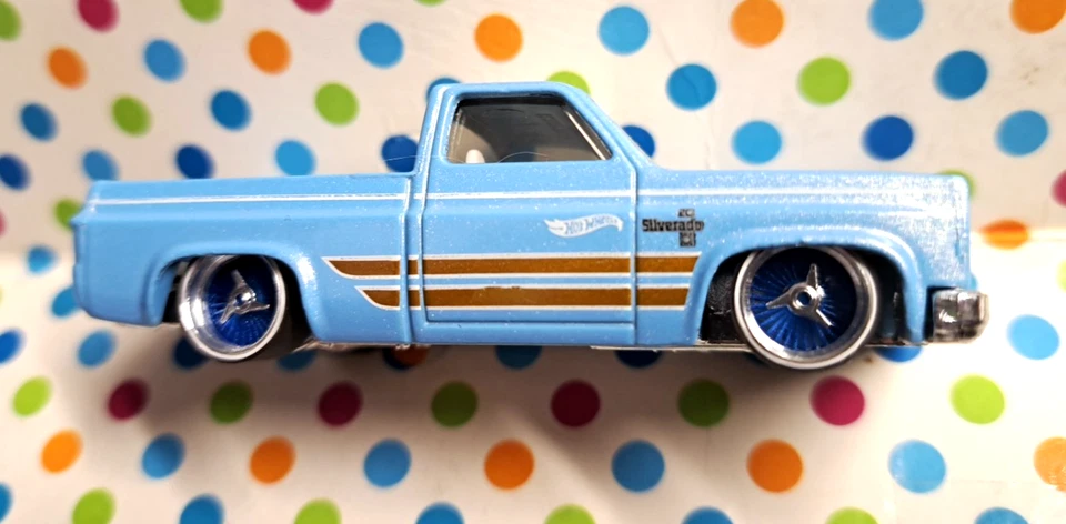 定制轮 ALLOY 1/64 适合 83 SILVERADO LOWRIDER 蓝色 不包括卡车 — 第 4/4 张图片