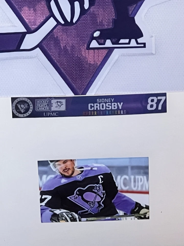 Camiseta deportiva autografiada de Sidney Crosby Penguins para peleas de hockey contra el cáncer con certificado de autenticidad JSA LOA Foto 4 de 4
