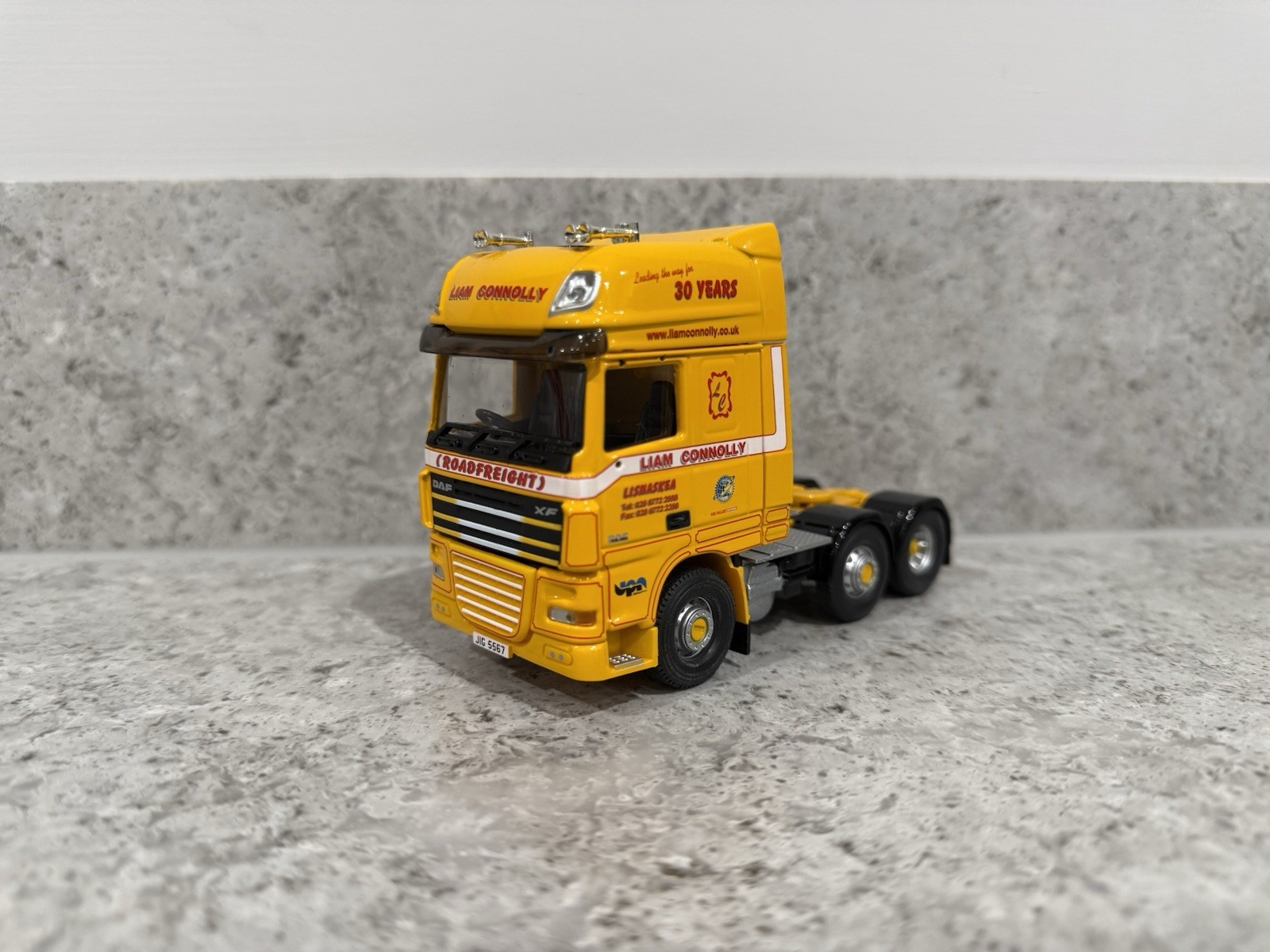 Corgi CC14115, Daf 105 Curtainside - Free Price Guide & Review