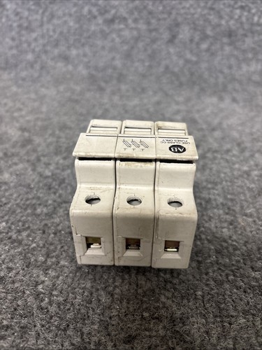 3 Stück - Allen-Bradley 1492-FB3C30 Ser A Sicherungshalter 3-polig 30A 600V gebraucht - Bild 5 von 18