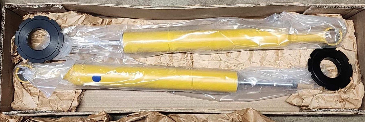 Brand New In Box Maserati Rear Shocks (pair) 306175