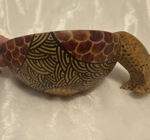 Ancien bol à boire guépard en bois sculpté à la main Kenya 7,5"L art populaire - Photo 2/10