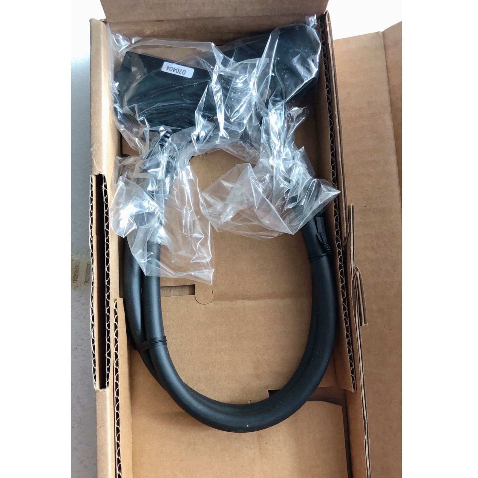1PC New Omron CS1W-CN713 CS1WCN713 Connect Cable Expedited
