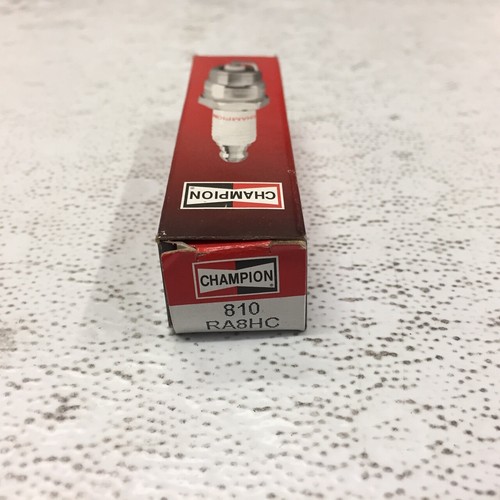 CHAMPION SPARK PLUG - 810 (RA8HC) [NOS] - Picture 2 of 4