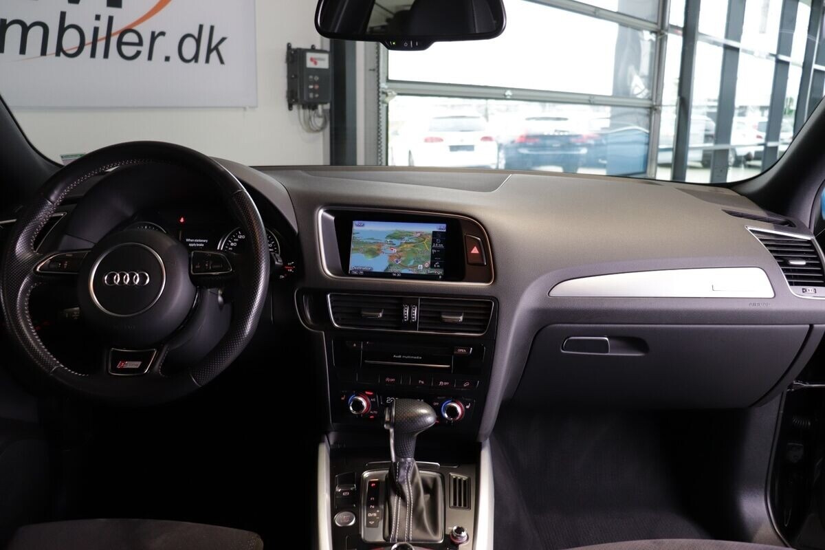 Audi Q5 2,0 TDi 190 S-line quat. S-tr. Van