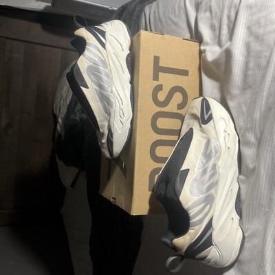 Size 11 - adidas Yeezy Boost 700 MNVN Laceless Analog 2022