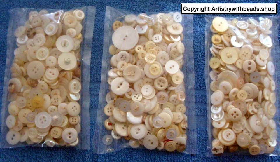 Vintage Mother of Pearl & plastic 5-25mm buttons 1/4 LB LOT 300-400pcs Misc006 - Image 2 of 3