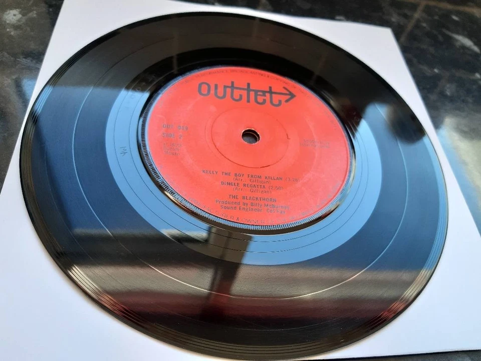 RARE IRISH 7" 45 - BLACKTHORN - THE LID OF MY GRANNY'S BIN  - 1971 - REBEL FOLK - Image 3 of 4