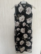 Quiz Size 8 Bodycon Flower Dress Ladies