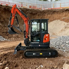 CFG 40UF 4-Ton Mini Excavator with Kubota Engine With Hydraulic Thumb With AC,FS