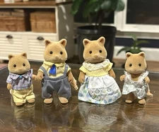 Calico Critters Sylvanian Families Honey Fox Family of 4
