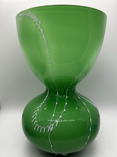ART GLASS BX ~ Green & White Hourglass Shaped Vase 10" High - Picture 2 of 5