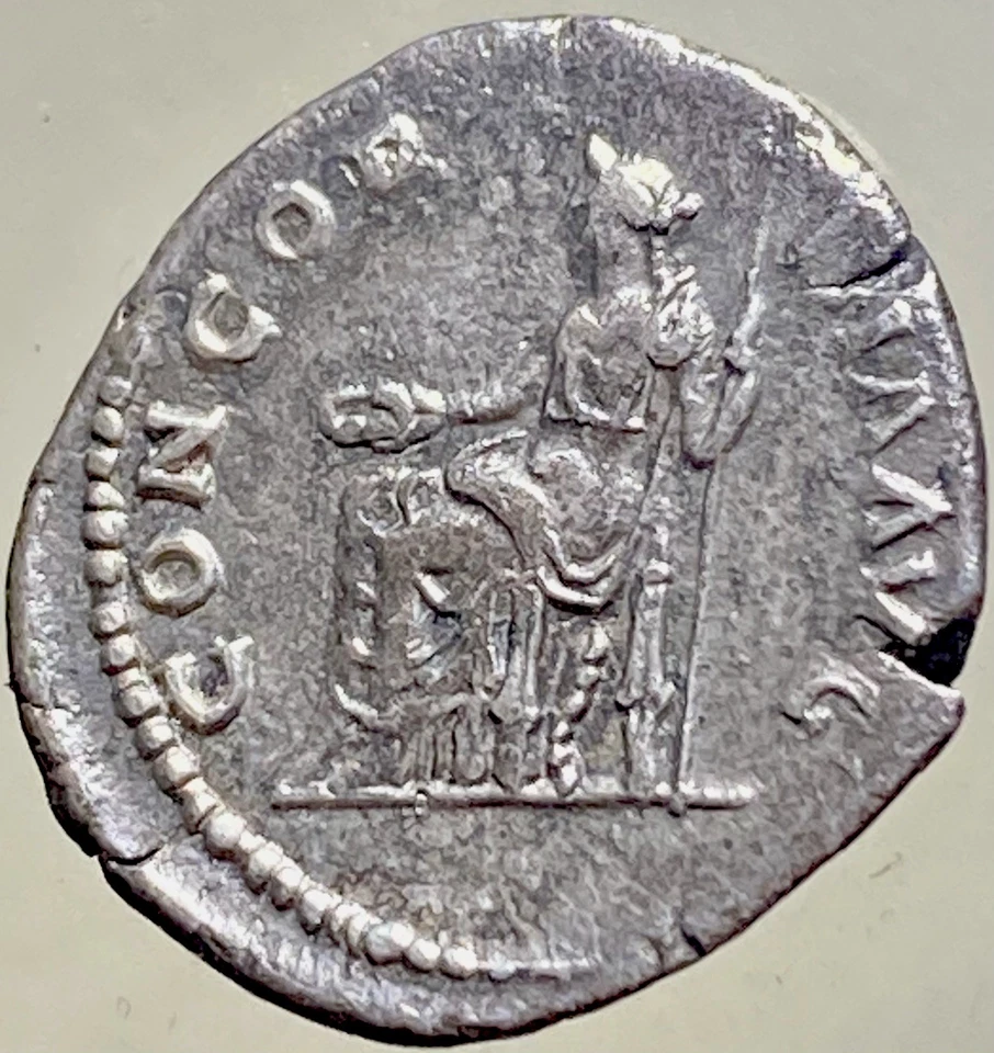 Moneda Romana Denario de Plata Emperatriz Sabina 117-137AD Concordia Sentada Bonito Detalle Foto 2 de 4